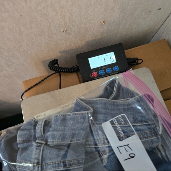 C Est 1946 Women Mid-Rise Straight Leg Jeans Size 20WP Distressed Rhinestone NWT - Picture 11 of 11